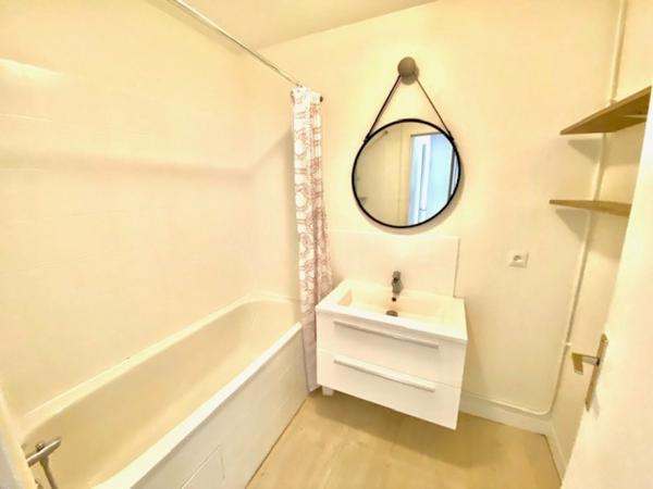 A LOUER - T3 DE 63,59 m² - RUE HANOI 69100 VILLEURBANNE