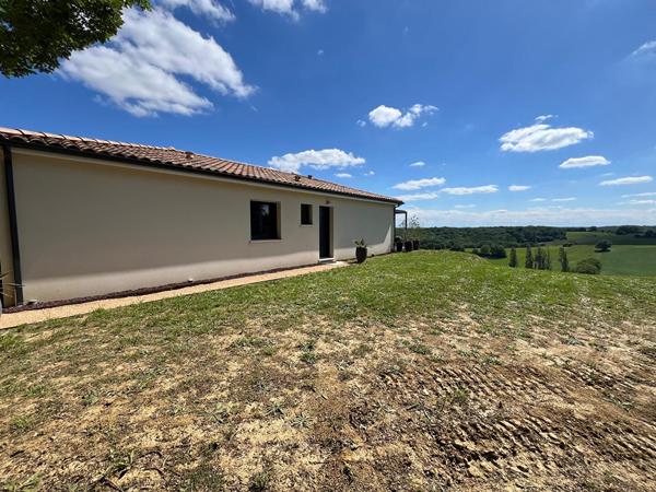 Maison récente de 2023 avec vue panoramique ? 92 m² habitables sur 1482 m² de terrain