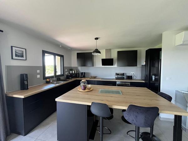 Maison récente de 2023 avec vue panoramique ? 92 m² habitables sur 1482 m² de terrain
