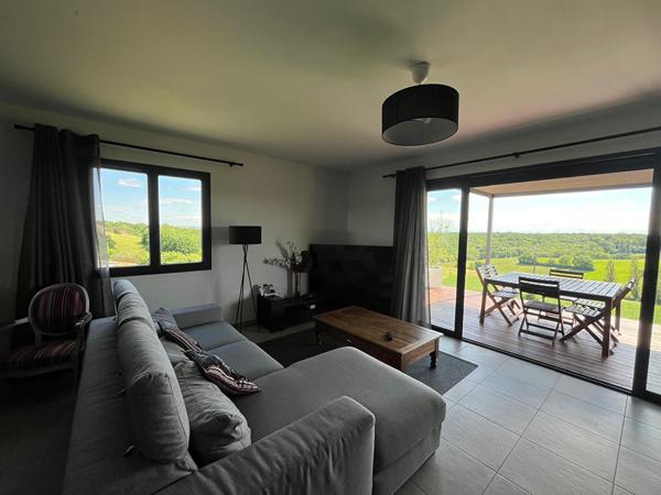 Maison récente de 2023 avec vue panoramique ? 92 m² habitables sur 1482 m² de terrain