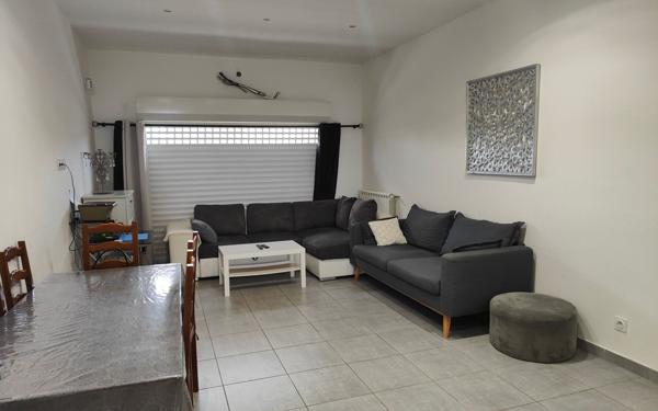 Maison à vendre    9 pièces •  Garons