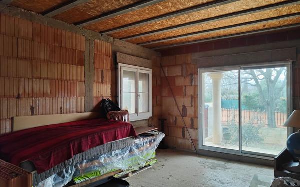 Maison à vendre    9 pièces •  Garons