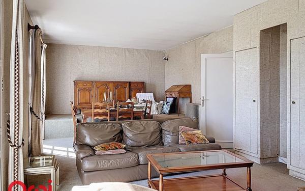 Maison à vendre    6 pièces •  Montmarault