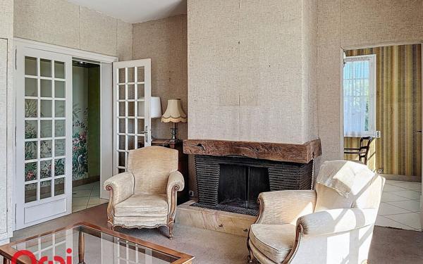 Maison à vendre    6 pièces •  Montmarault