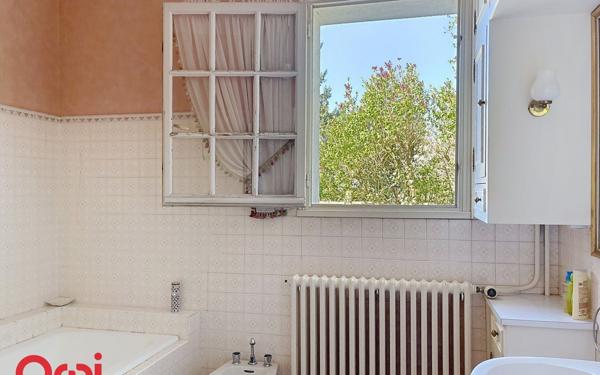 Maison à vendre    6 pièces •  Montmarault