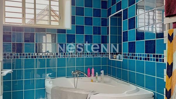 Maison familiale 173 m² en plein centre d'Herbault, proche écoles & commerces. 4 chambres, jardin sans vis-à-vis, grange et grenier aménageable.