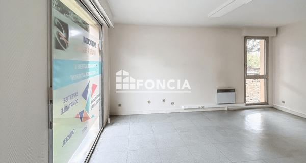 À vendre Local commercial 118 m² - Flers 61100