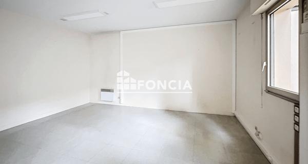 À vendre Local commercial 118 m² - Flers 61100