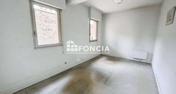 À vendre Local commercial 118 m² - Flers 61100