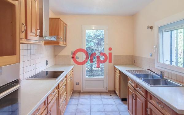 Maison à vendre    4 pièces •  Toulon