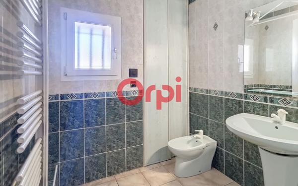 Maison à vendre    4 pièces •  Toulon