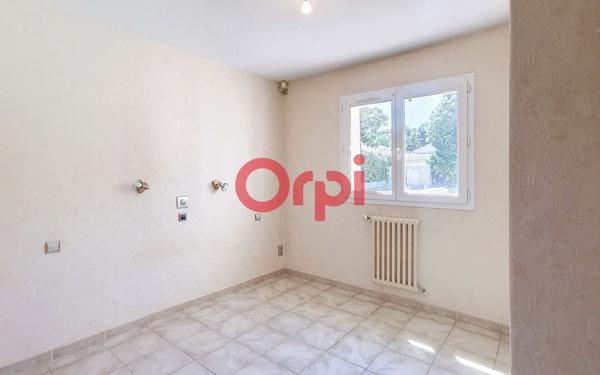 Maison à vendre    4 pièces •  Toulon