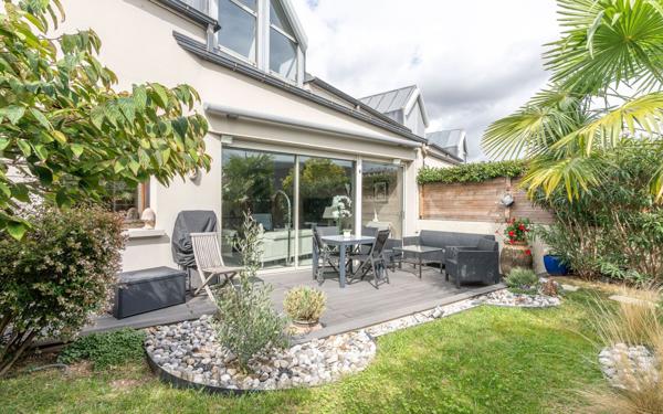 Appartement à vendre    4 pièces • 140,21 m2 Joinville-le-Pont