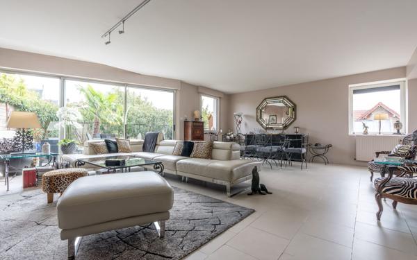 Appartement à vendre    4 pièces • 140,21 m2 Joinville-le-Pont