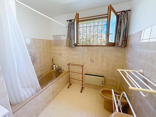 RARE ! Maison de plain-pied sur terrain clos dans un quartier recherché !