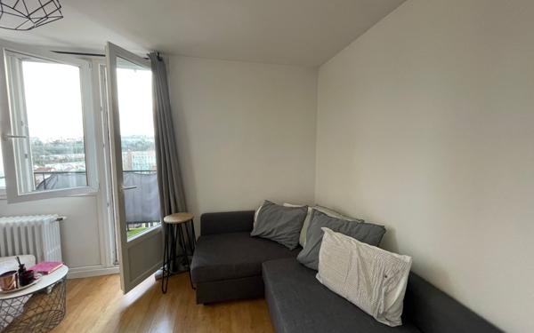 Appartement à vendre    2 pièces • 26 m2 Arcueil