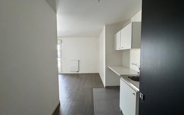 Appartement à louer    1 pièce • 24,52 m2 Joinville-le-Pont