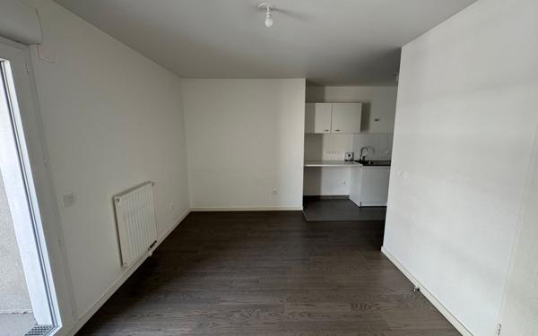 Appartement à louer    1 pièce • 24,52 m2 Joinville-le-Pont