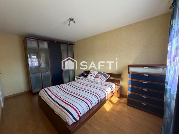 Vivez au calme dans le quartier prisé du Perget, avec piscine et jardin sans vis-à-vis