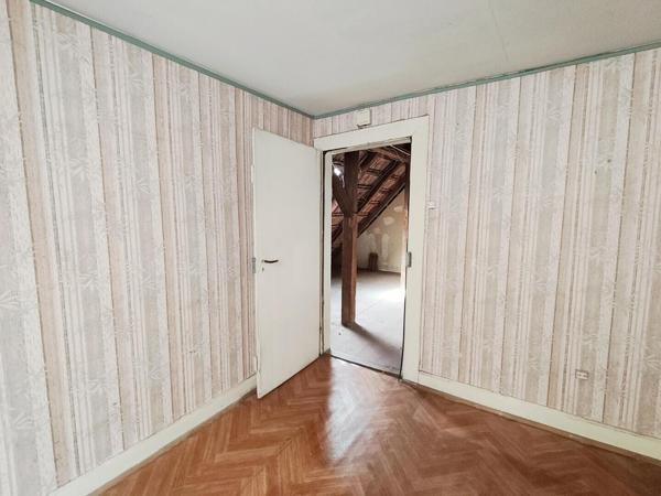 Maison à rénover, avec garage et jardin au centre-ville de Haguenau