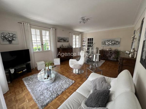 Maison - Proximite oloron-sainte-marie - Réf.:205319 MAISON DE CHARME SUR PARC ARBORE DE 4000 M² AUX PORTES D'OLORON SAINTE-MARIE - (BAISSE DE PRIX)