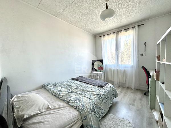 Appartement F4  + jardin 93m2 à vendre à Saint-Pierre-lès-Nemours