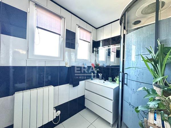 Appartement F4  + jardin 93m2 à vendre à Saint-Pierre-lès-Nemours
