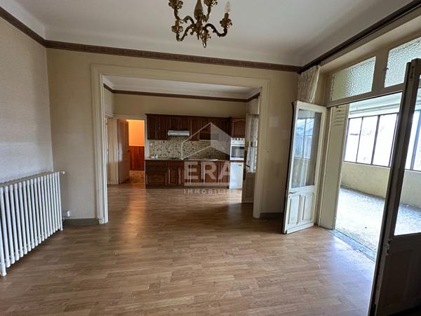 ST MAUR CENTRE BOURG