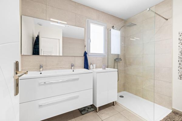 Vente Villa de luxe Aspremont 4 Pièces 108 m²