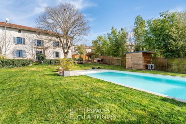 Demeure de caractère avec jardin et piscine