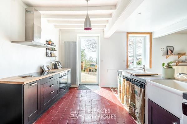 Demeure de caractère avec jardin et piscine