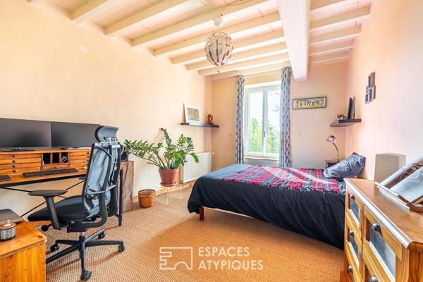 Demeure de caractère avec jardin et piscine