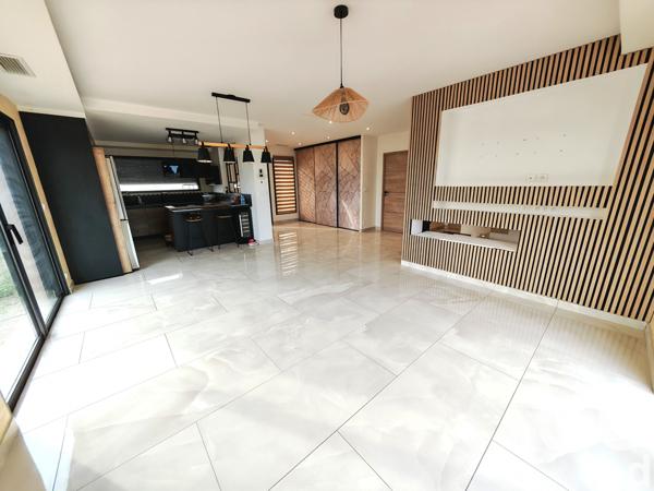 Maison à vendre 5 pièces 127 m² Pia