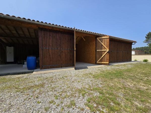 Local professionnel Saint-Michel-Escalus 245 m²