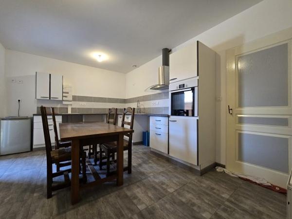 Local professionnel Saint-Michel-Escalus 245 m²
