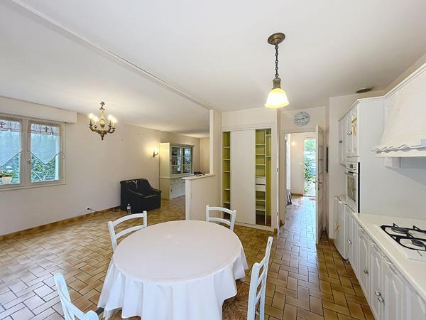 VERTOU SECTEUR GRAMMOIRE MAISON  FAMILIALE 5 CHAMBRES JARDIN GARAGE