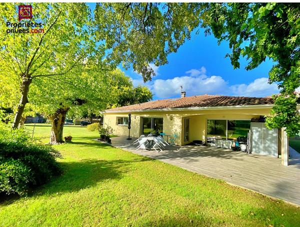 Maison Cadaujac 5 pièces 4 chambres 155 m2 jardin terrasse