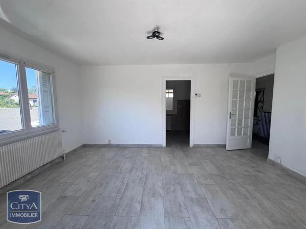 Maison à louer 4 pièces 64.84m² Pont-de-Chéruy (38230)