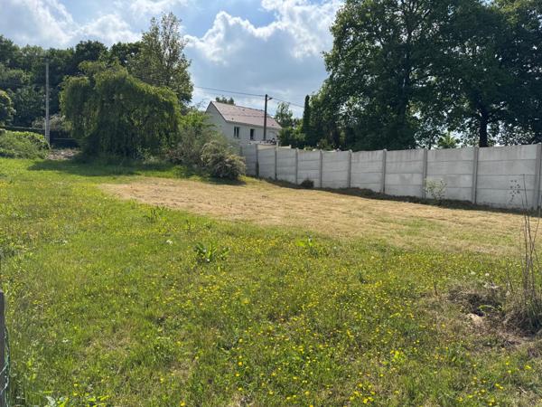 Villiers-sur-Morin (77580) TERRAIN CONSTRUCTIBLE NON VIABILISE 448M²