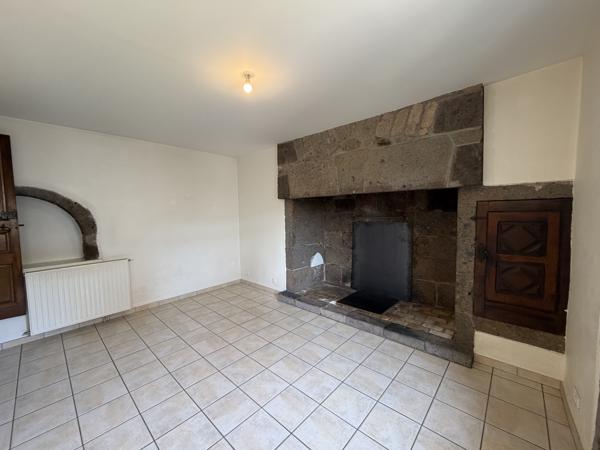 MAISON VIC SUR CERE