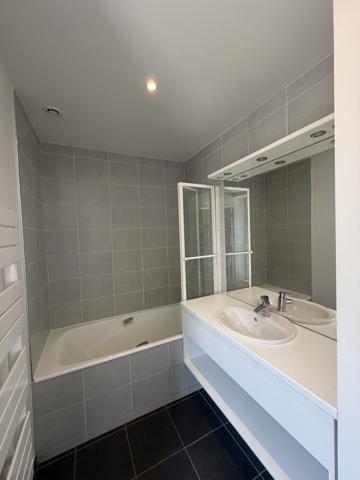 MAISON VIC SUR CERE