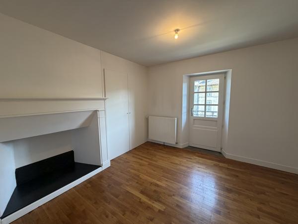 MAISON VIC SUR CERE