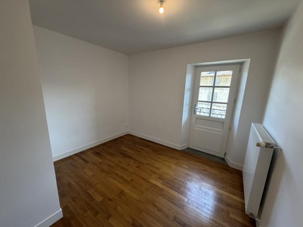 MAISON VIC SUR CERE