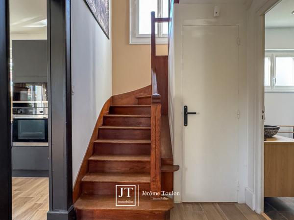 Maison
                                                                                                                                                                                                                                                                                                                        4 pièce(s)                                                                                                                                                                                                          3 chambre(s)                                                                                                                                                                                                          99  m²