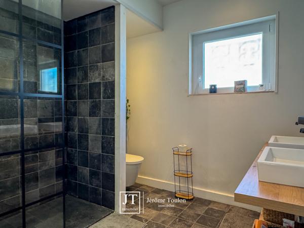 Maison
                                                                                                                                                                                                                                                                                                                        4 pièce(s)                                                                                                                                                                                                          3 chambre(s)                                                                                                                                                                                                          99  m²