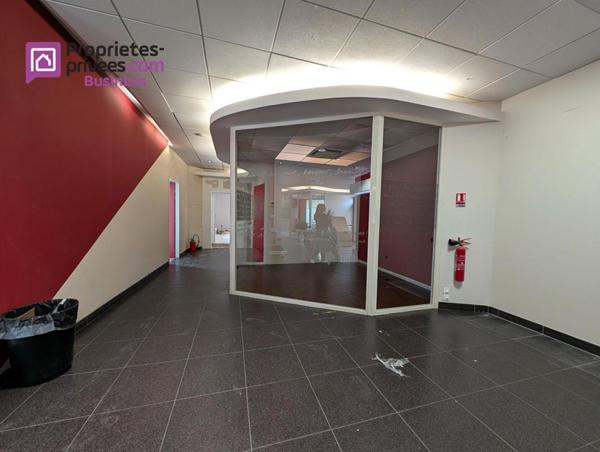 13015 MARSEILLE - Murs, Bureaux  266 m², Quartier Capitaine Gèze