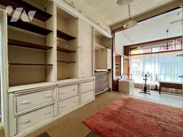 En EXCLUSIVITE chez votre NOTAIRE ! À VENDRE A HAZEBROUCK 59190 - IMMEUBLE env. 200M² SH à RÉNO...