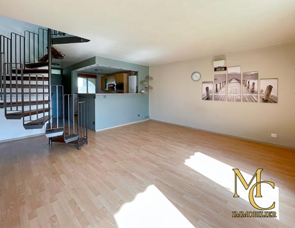 Montigny-le-Bretonneux (78180) Appartement Duplex 75 m² en dernier étage terrasse