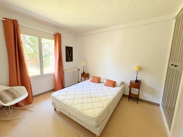 FONT ROMEU - Propriété d'exception au coeur de la station : Chalet 12 pièces - 288 m² hab. de caractère sur 2 221 m² de terrain constructible