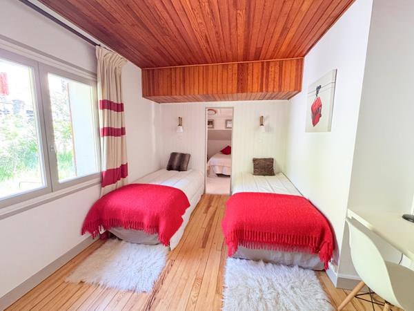 FONT ROMEU - Propriété d'exception au coeur de la station : Chalet 12 pièces - 288 m² hab. de caractère sur 2 221 m² de terrain constructible